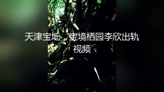 好粗的一双车大灯不过灯泡好黑