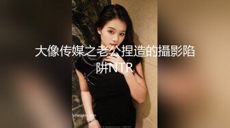 气质小阿姨露脸深夜陪狼友发骚，在狼友的调教下慢慢脱光衣服揉奶玩逼，淫声荡语逼里塞个跳蛋把自己爽的不行