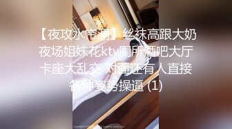 开档牛仔裤清纯又骚美女和男友居家操逼舔屌吸吮口活很棒