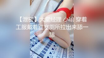 【新速片遞】   游乐场女厕全景偷拍牛仔裤少妇肥美的大鲍鱼