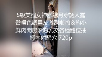 【花臂纹身酷酷外围美妞】骑在身上帅小伙吸奶子，歪着头吸吮舔屌，骑乘爆插小骚穴，扶着小细腰，操的美女全身瘫软