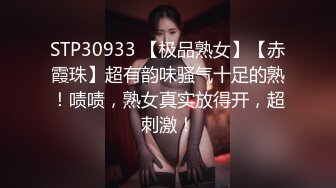 美眉得罪了学校大姐大 被几十个男男女女小年轻拉到房间欺凌殴打 只能说这是一帮没有人性的小畜生