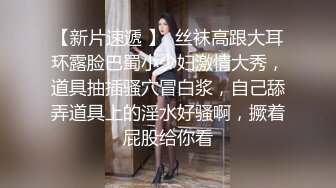 爱好摄影的老板古典主题房约了一位身材丰腴性感的公关女先拍人体写真