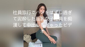 性感高颜值妹子啪啪，跪着口交近距离掰穴上位骑乘猛操