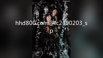 《魔手✿外购✿极品CP》景区女公厕完美定点角度全景偸拍✿先脸后逼各种气质小姐姐大小便讲卫生的撅着屁股排泄双洞一清二楚