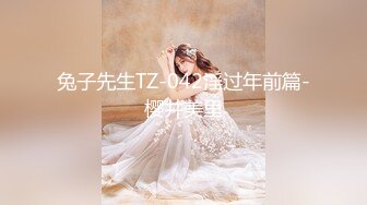 2023-11-08【精品探花阿伟】新晋探花约外网，大胸美女沙发上操，埋头吃的开操，翘起肥臀后入爆操