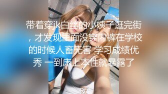 十月新流出旅游景区游乐城女厕后拍美女尿尿花裙少妇外痔有点严重